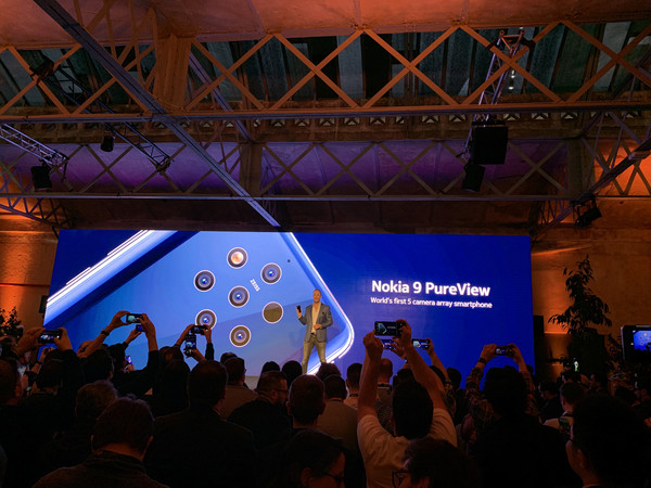 Nokia 9 PureView